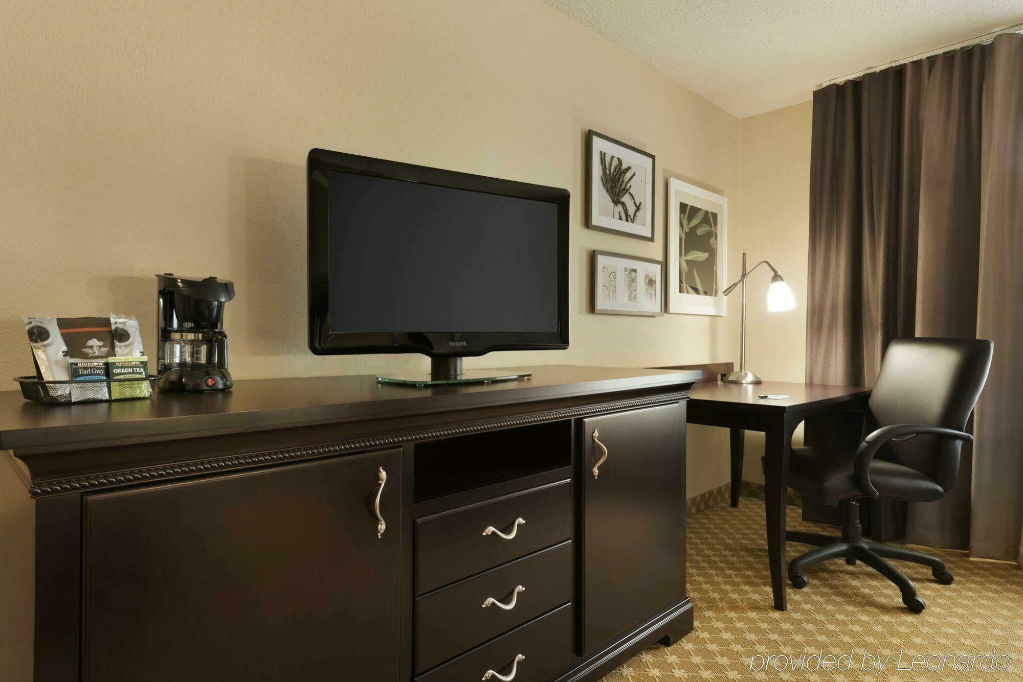 Quality Inn & Suites Alexandria Exterior foto